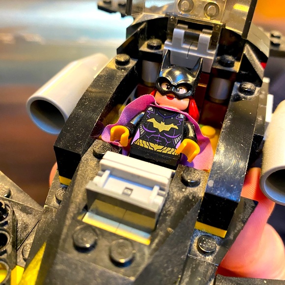 Lego Batwing with Batgirl mini figure. - Picture 2 of 4